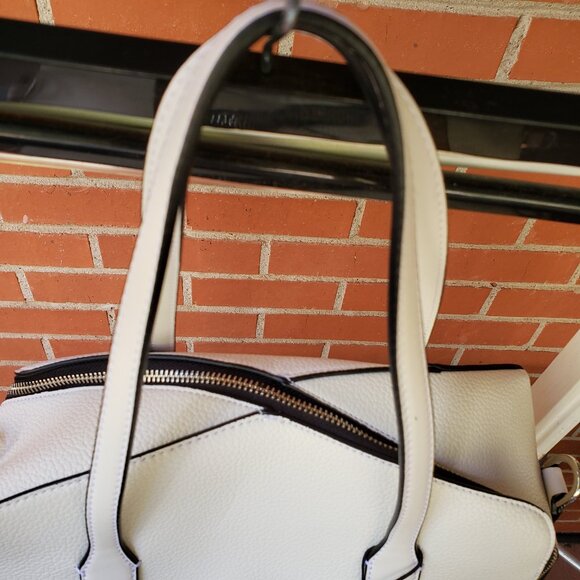 BNWT CALVIN KLEIN BRENDA convertible satchel / adjustable shoulder cherub white - Picture 8 of 11